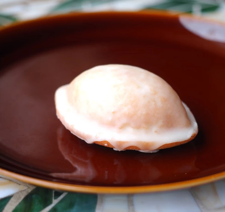 金沢ゆずケーキ　ギフトボックス（8個入り）