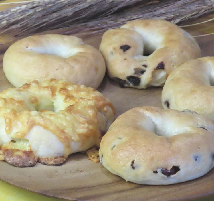 米粉のグルテンフリーベーグル＆ハードパンおまかせセット