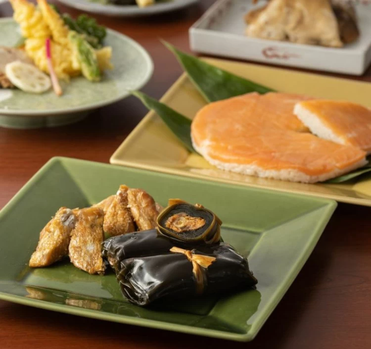 特選ますのすし・うま煮セット