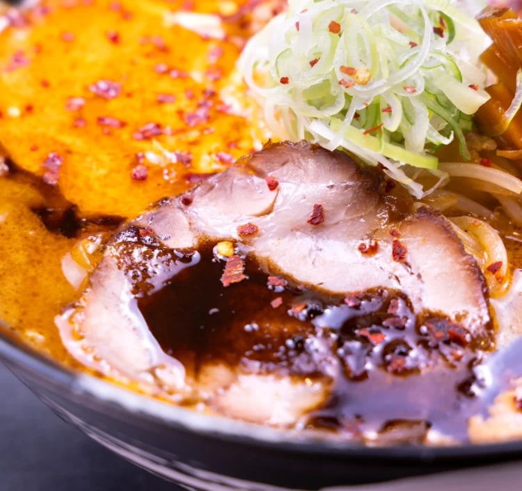 冷凍とんこつ醤油らーめん