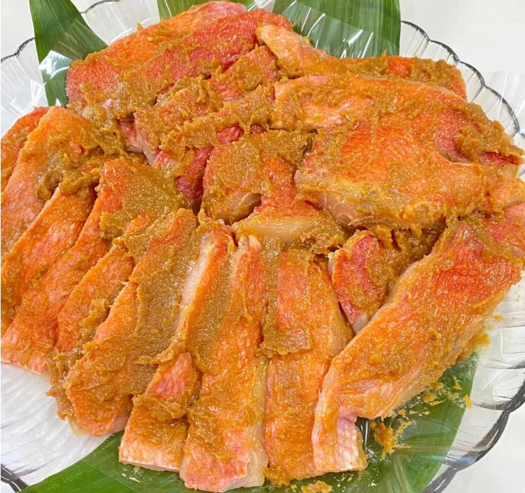 伊豆稲取 元祖!金め鯛味噌漬け【山長水産】本さわら・金め鯛味噌漬(各2切)