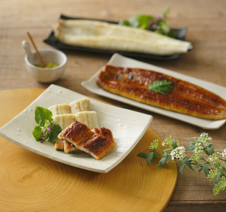 真空詰合せ ハーフセット(白焼ﾊｰﾌ×2 蒲焼ﾊｰﾌ×2)