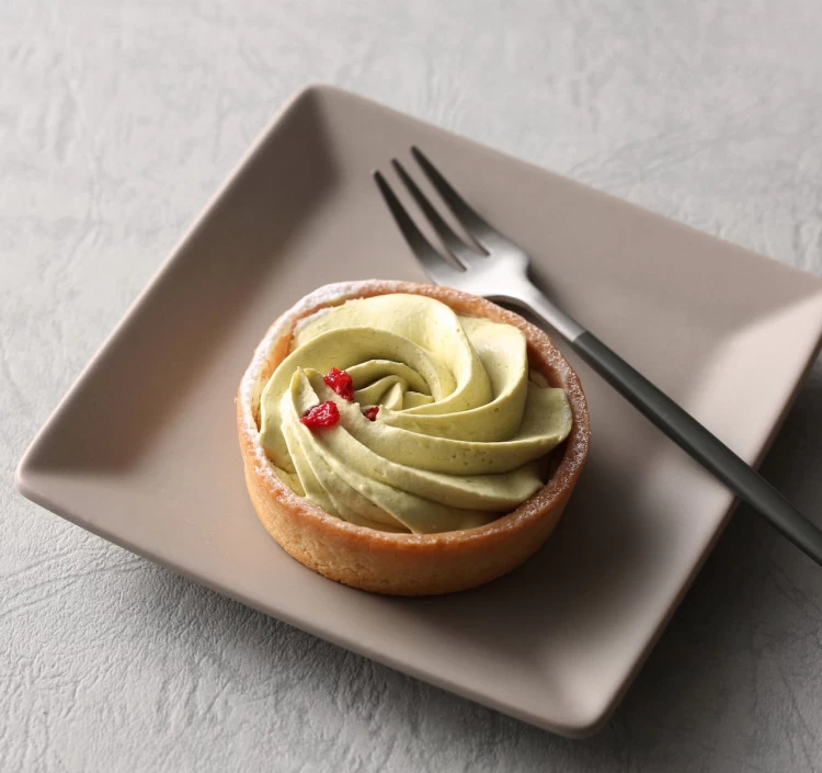 ボタニカルクリームタルト ピスタチオ&ラズベリー