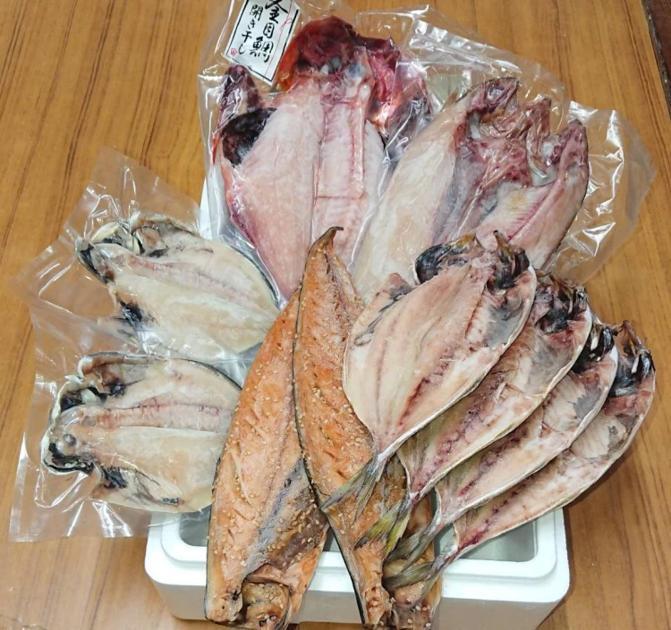 送料込み3000円詰め合わせセット