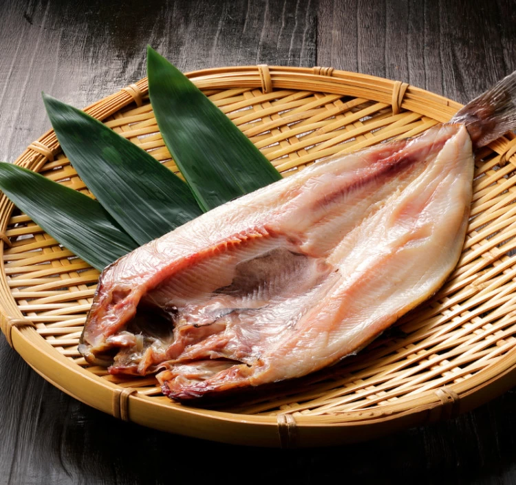 羅臼産 真ほっけの開き 400g前後×3尾