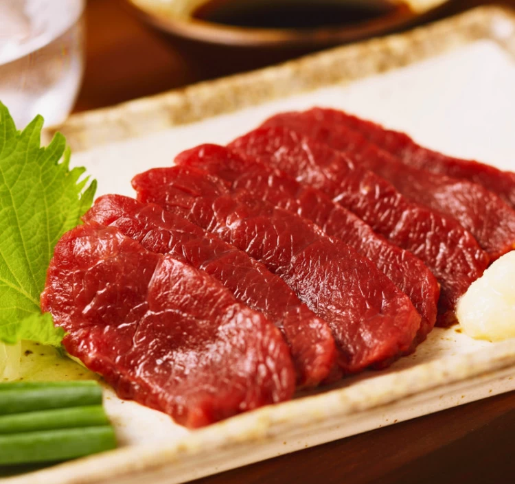 熊本鮮馬刺しスライス食べ比べ 4袋セット(赤身40g×2・霜降り40g×2)タレ付き