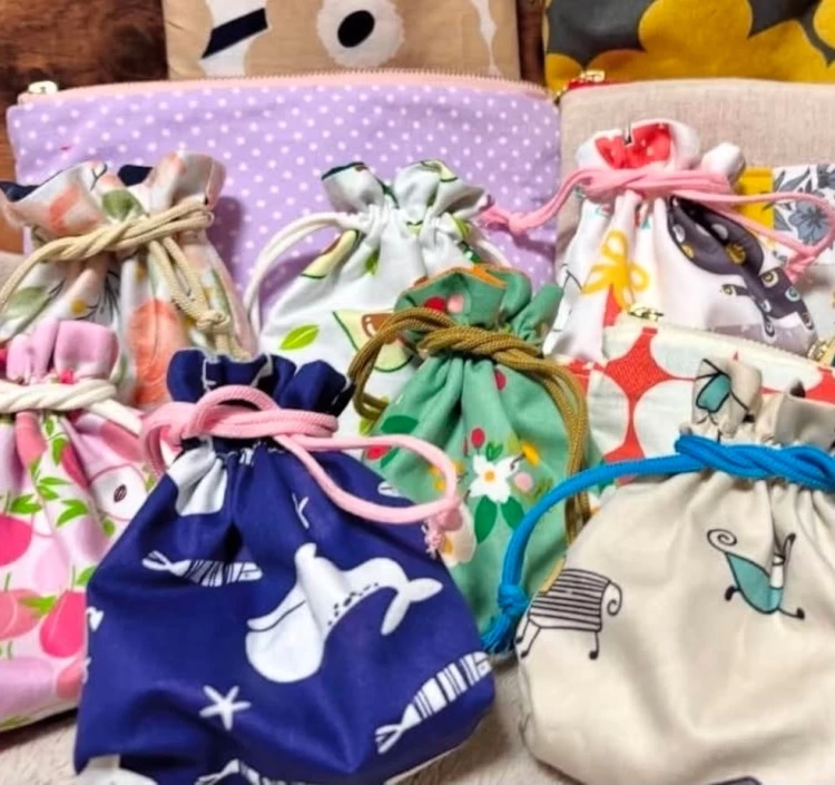 おすそ分け巾着付き 旬のりんご詰合せ 3kg(9~12個入り)