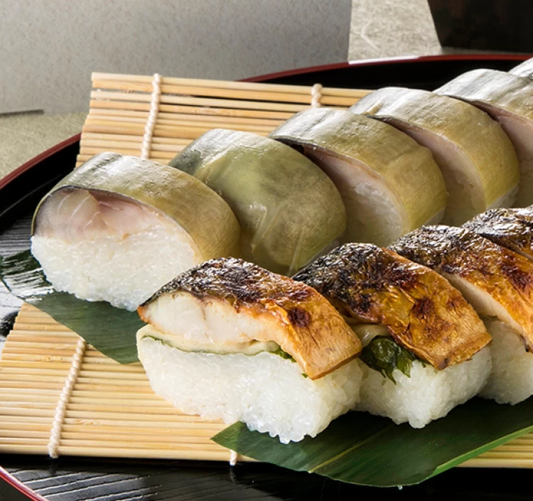 鯖寿し味比べセット（焼き鯖すし・鯖寿し 匠）
