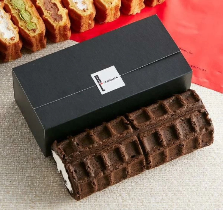 ワッフル6種+くるくるワッフルセット(大人のバニラカスタードロール)