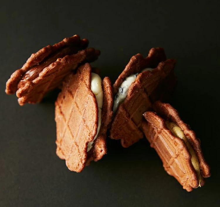 クリスピーサンドワッフル ショコラ4個入り