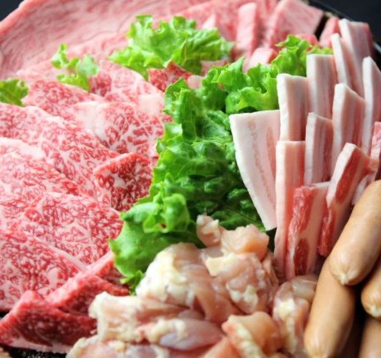 黒毛和牛 焼肉セット 特上盛り合わせ（３〜４人前）