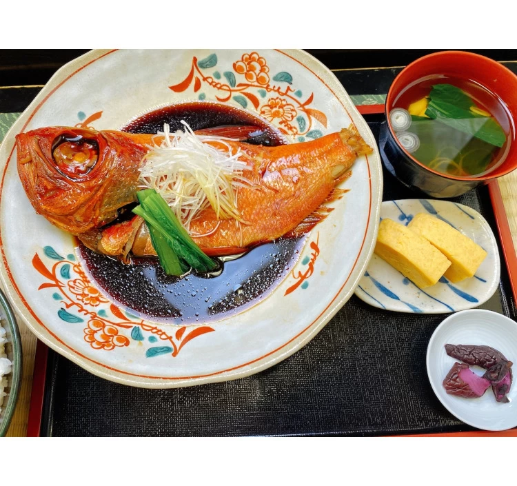 【地金目使用】湯煎で生から仕上げる、金目鯛の煮付け用【一本物】