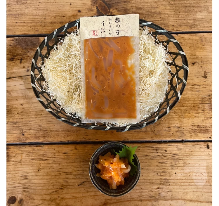 王様の塩辛 雲丹数の子【1パック 100g入】 【あおりいか使用】【イカの塩辛 おつまみ 雲丹 数の子 プチプチ 海鮮珍味 日本酒】