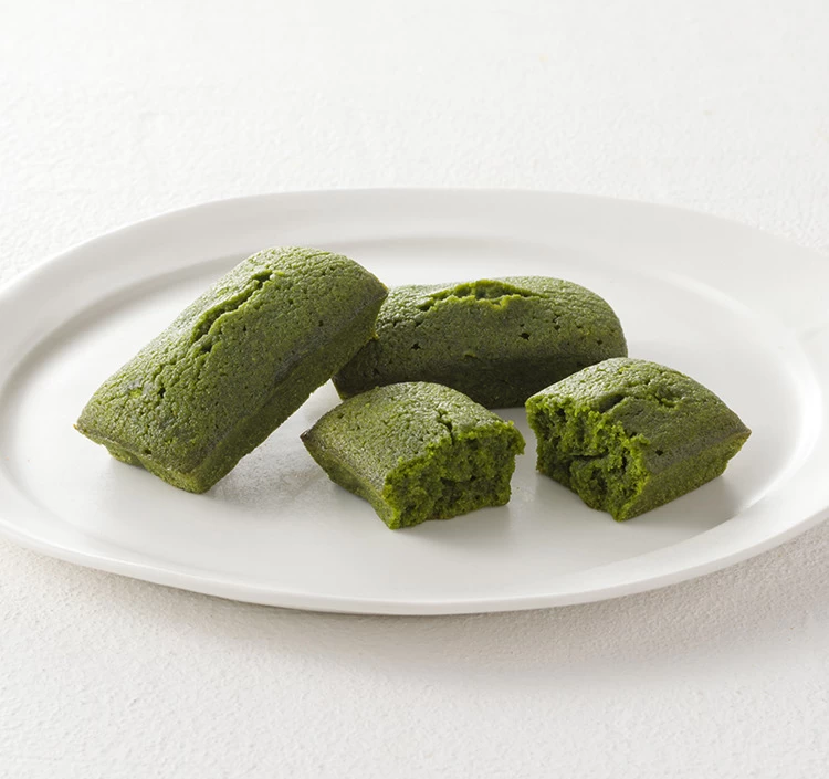 お茶屋が作る、お茶に合う洋菓子。抹茶の味わい引き立つ配合です