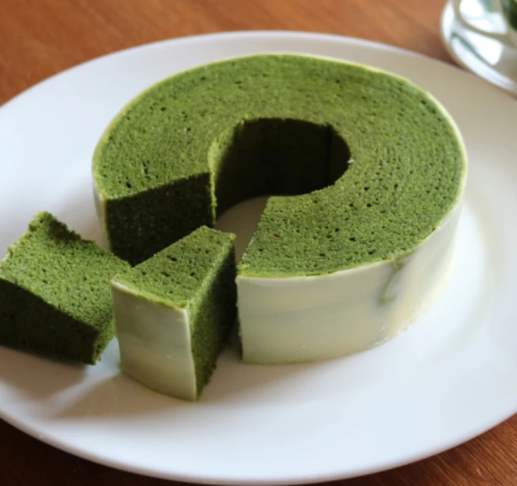 特濃抹茶バウムクーヘン『富士の初雪』