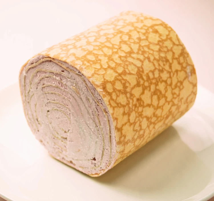 ミルクレープロールいちご