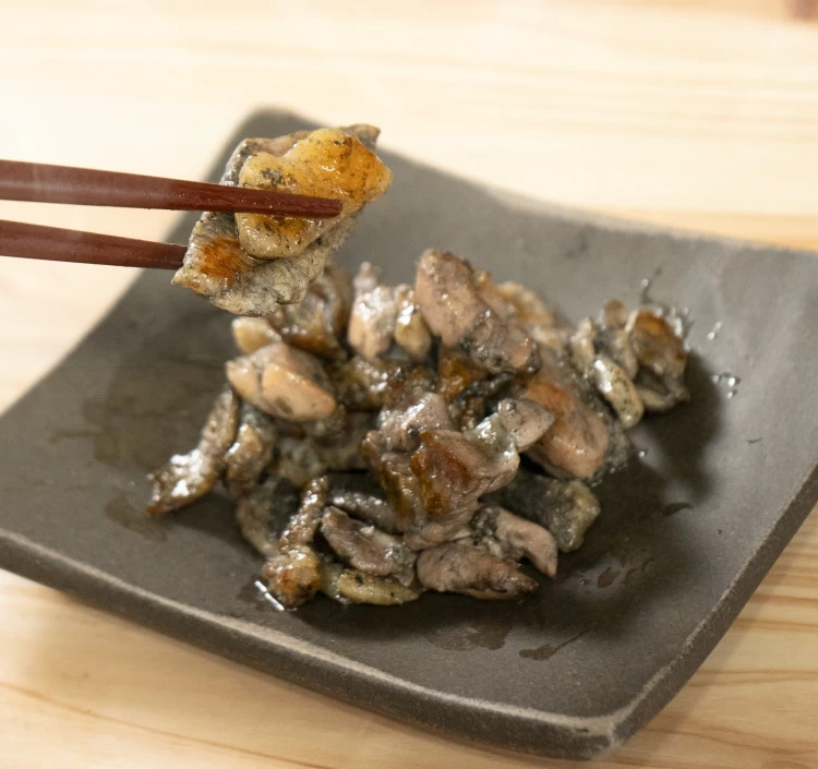 宮崎山地鶏 炭火焼き レア焼き [100g×7袋]