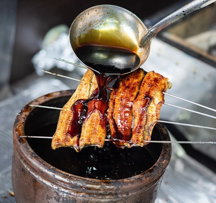 浜名湖産鰻炭火蒲焼き(3尾）