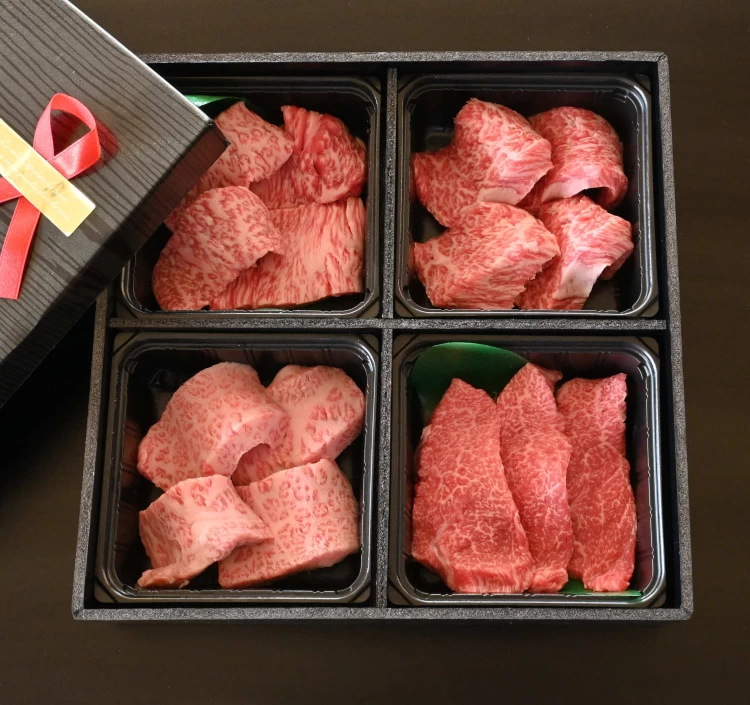 米沢牛4種焼肉詰合せ(冷凍)計280g(肩ロース、サーロイン、カルビ、赤身 各70g)化粧箱入