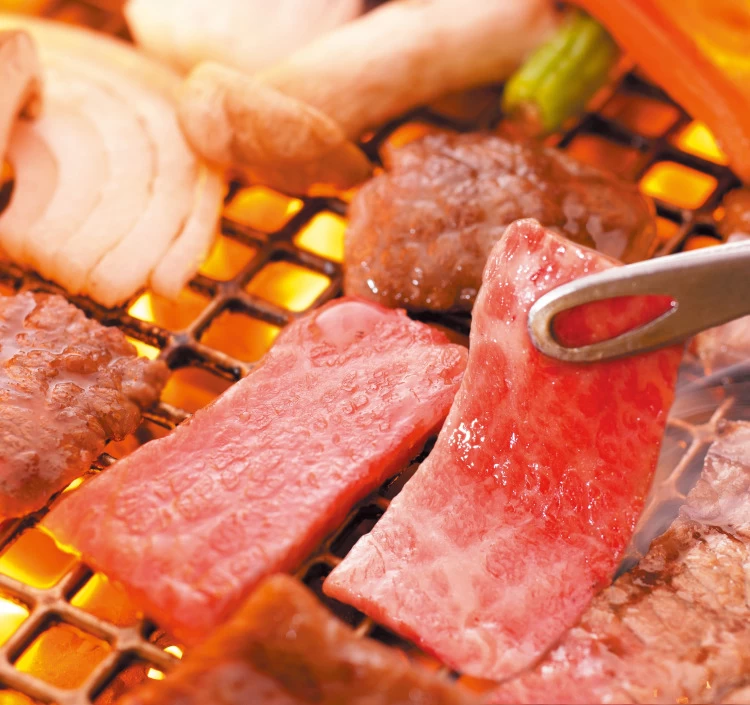 米沢牛4種焼肉詰合せ(冷凍)計280g(肩ロース、サーロイン、カルビ、赤身 各70g)化粧箱入