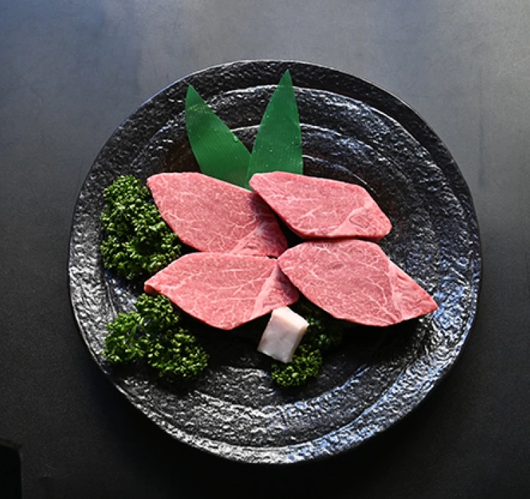 米沢牛特上ヒレステーキ 130g×4枚（冷凍）送料無料　化粧箱入