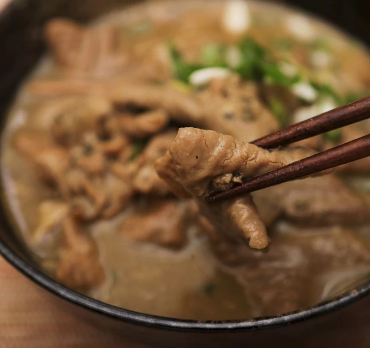 【冷凍】しもにた肉焼売4個入×4P 下仁田ミートのもつ煮込1P 下仁田ミートの肉餃子1袋