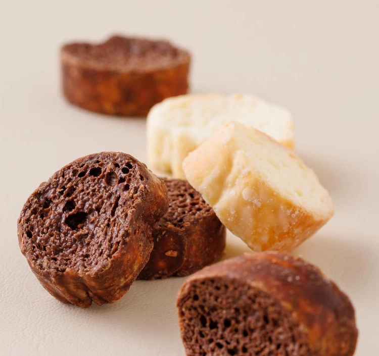 プチチョコラスク　（ホワイト）