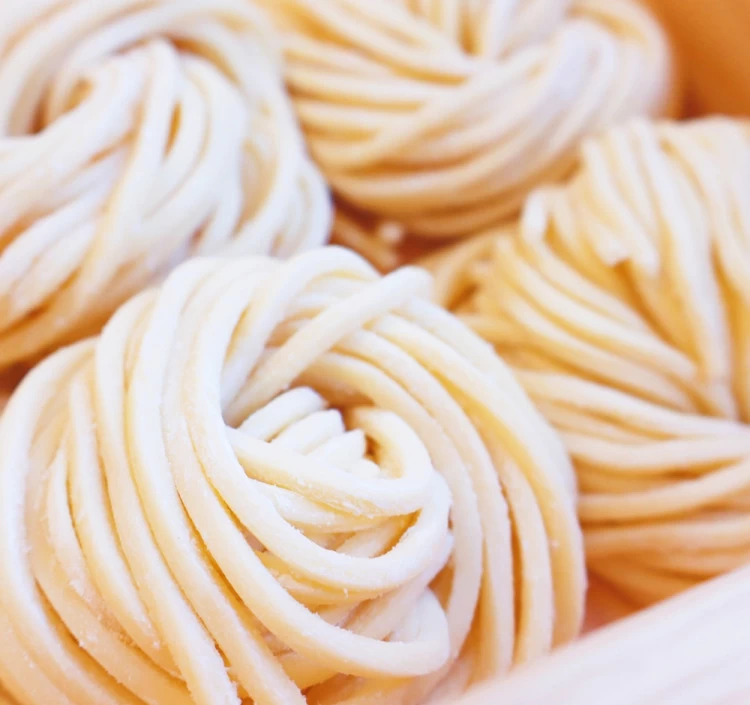 汁なし坦々ソース付き生うどん４食セット