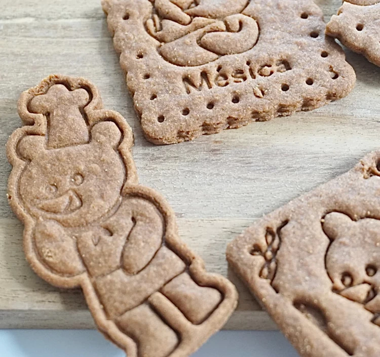 米粉ミーシカスペキュロス缶