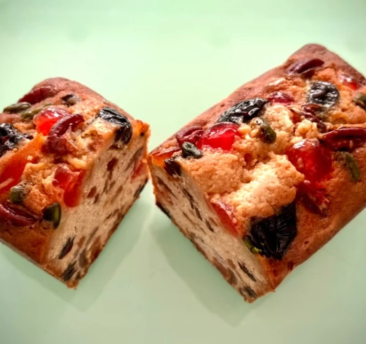 プレミアムフルーツケーキ