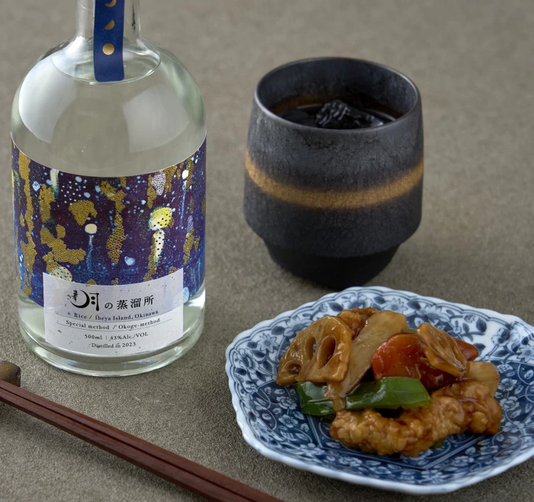 月の蒸溜所43度500ml