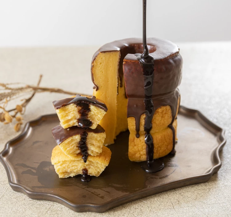 奇跡の半熟!生バームクーヘン【ミルクショコラ】