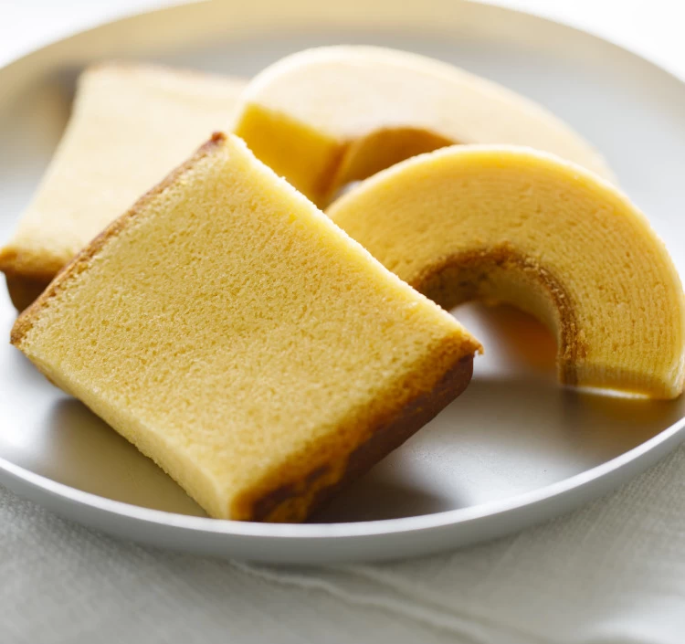 烏骨鶏かすていら個包装6個・バームクーヘン個包装4個詰合せ