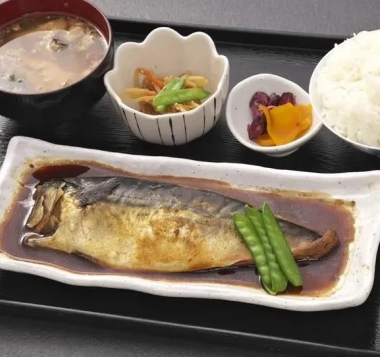 送料込み・ギフトセット 沼津産さばの煮付けセット　醤油3入り　味噌3入り