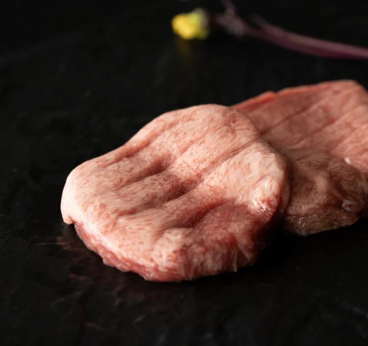 仔牛の上タン 塩麹熟成 160g(80g × 2セット)