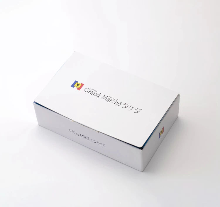 専用ギフト箱でお届けする鶏の昆布〆