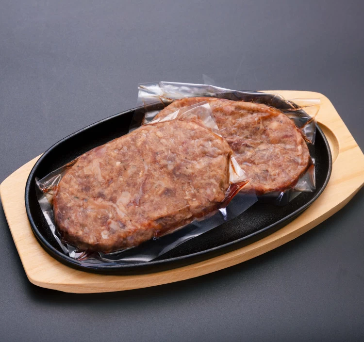 冷凍で届く富山牛ステーキハンバーグ