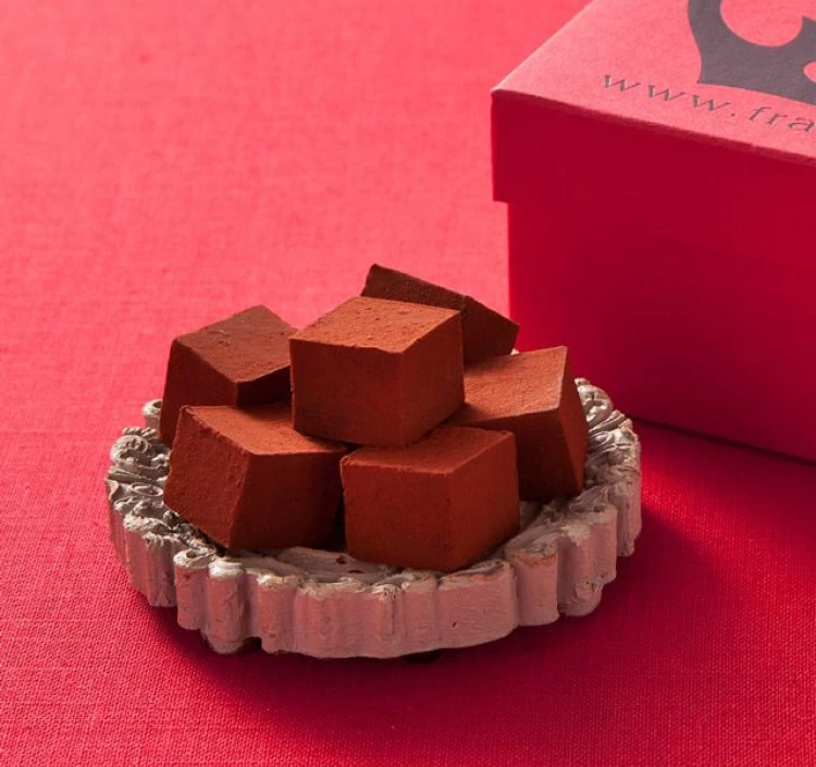 神戸魔法の生チョコレート・プレーン