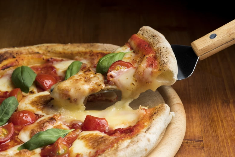 ホームパーティやディナー、軽食にぴったり！お取り寄せ・通販で楽しみたい人気のピザ＆ピザセット2選