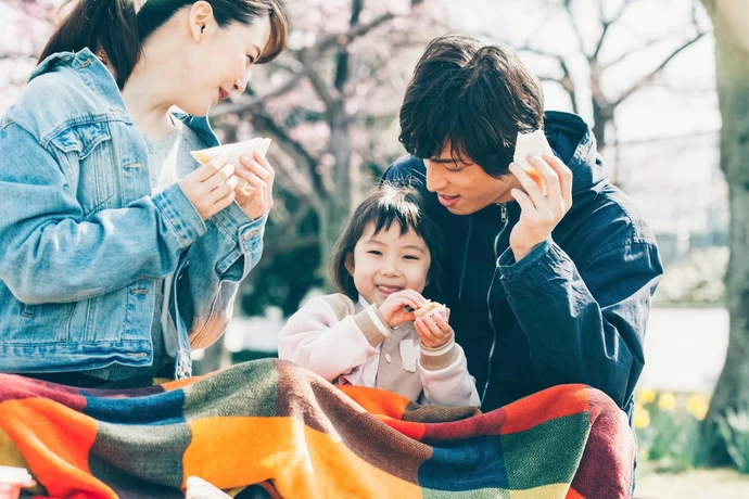 お花見でチェックしておきたい食べ物のポイント