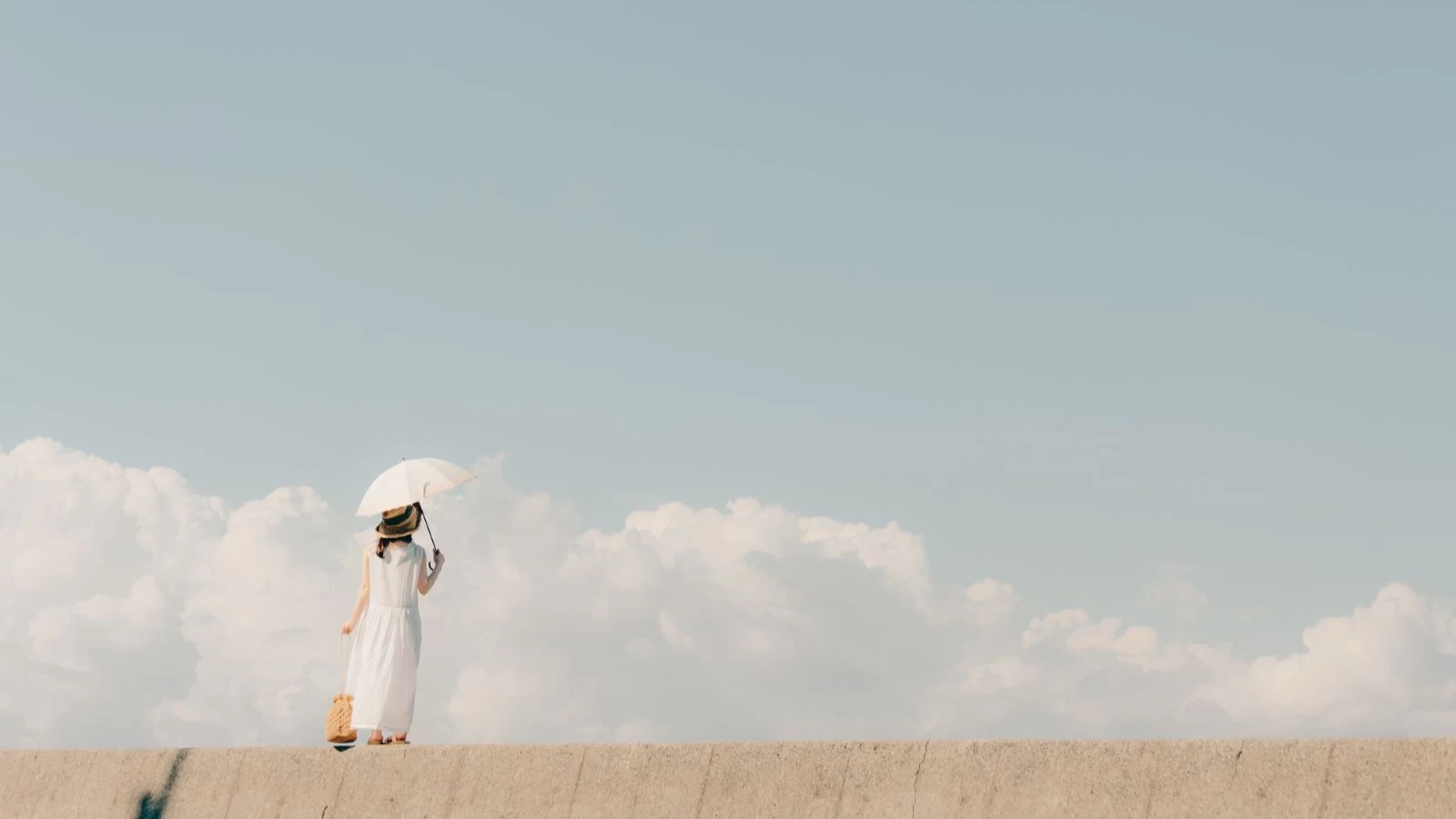 一人旅に関するアンケート調査！人気の楽しみ方や理由、困ったこと・不安を紹介