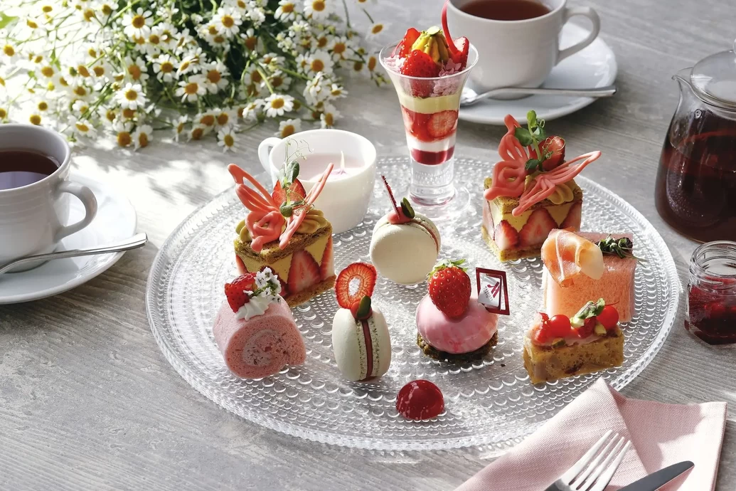 Strawberry & Pistachio Afternoon Tea【東京マリオットホテル】