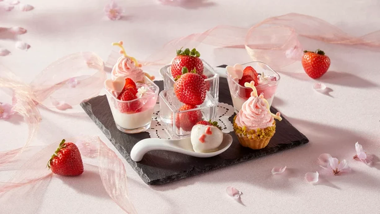 ＜1日10組限定＞「Strawberry Afternoon Tea Set ～Milk chocolate～」「SAKURA Afternoon Tea Set ～Strawberry～」【川越プリンスホテル】