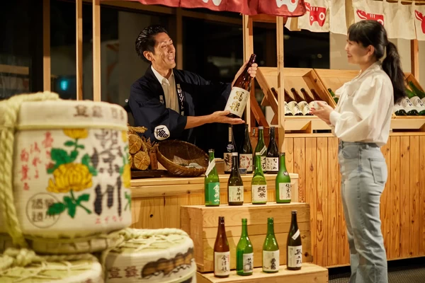 NEW＜特徴2＞福島県全域の金賞受賞蔵の日本酒が集う「酒の夜市」