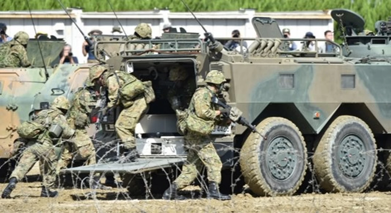 陸上自衛隊 第10師団創立62周年 守山駐屯地創設65周年 記念行事【守山駐屯地】