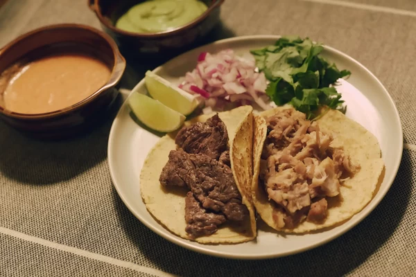 □メキシコ料理など、こだわりのサ飯