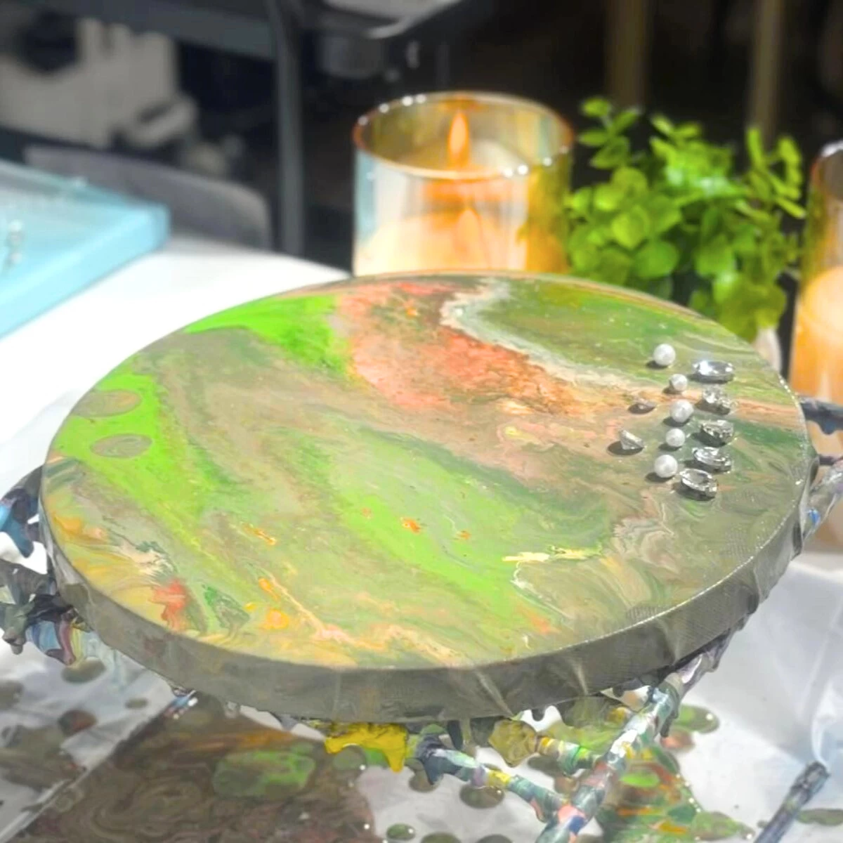 アート×音楽×カフェが融合する「アートアンドカフェ」｜初心者でも楽しめる茶器の絵付けとたらし込みアート体験レポ