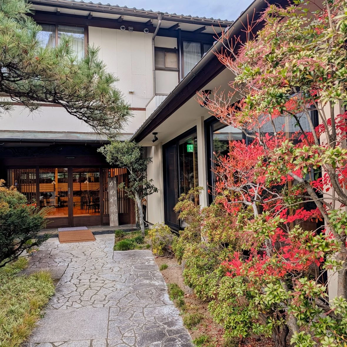 【下諏訪温泉】大人の隠れ家「聴泉閣かめや」。300年以上の歴史と文化が香る宿で叶える極上ご褒美旅