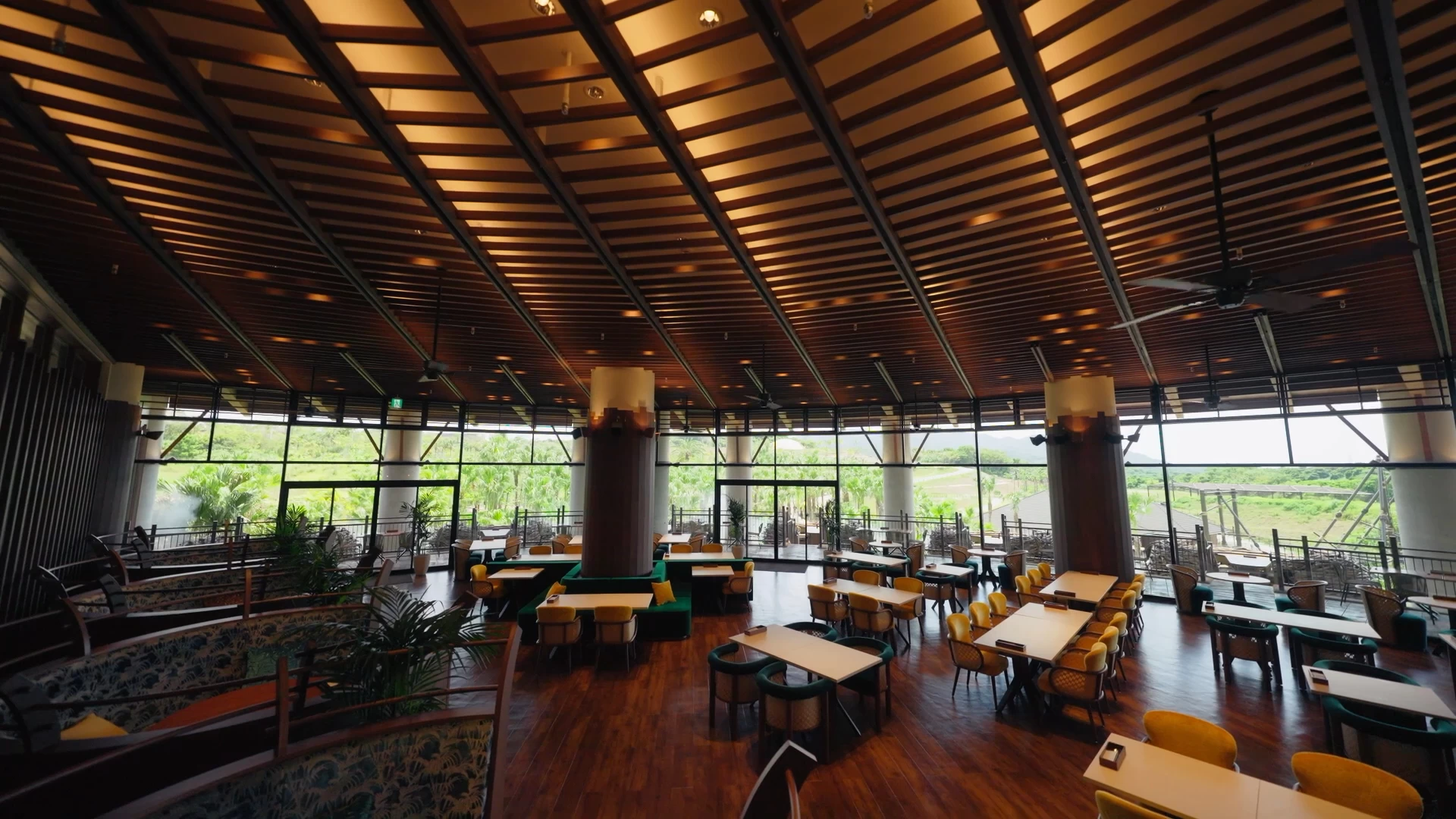 PANORAMA DINING（パノラマ ダイニング）