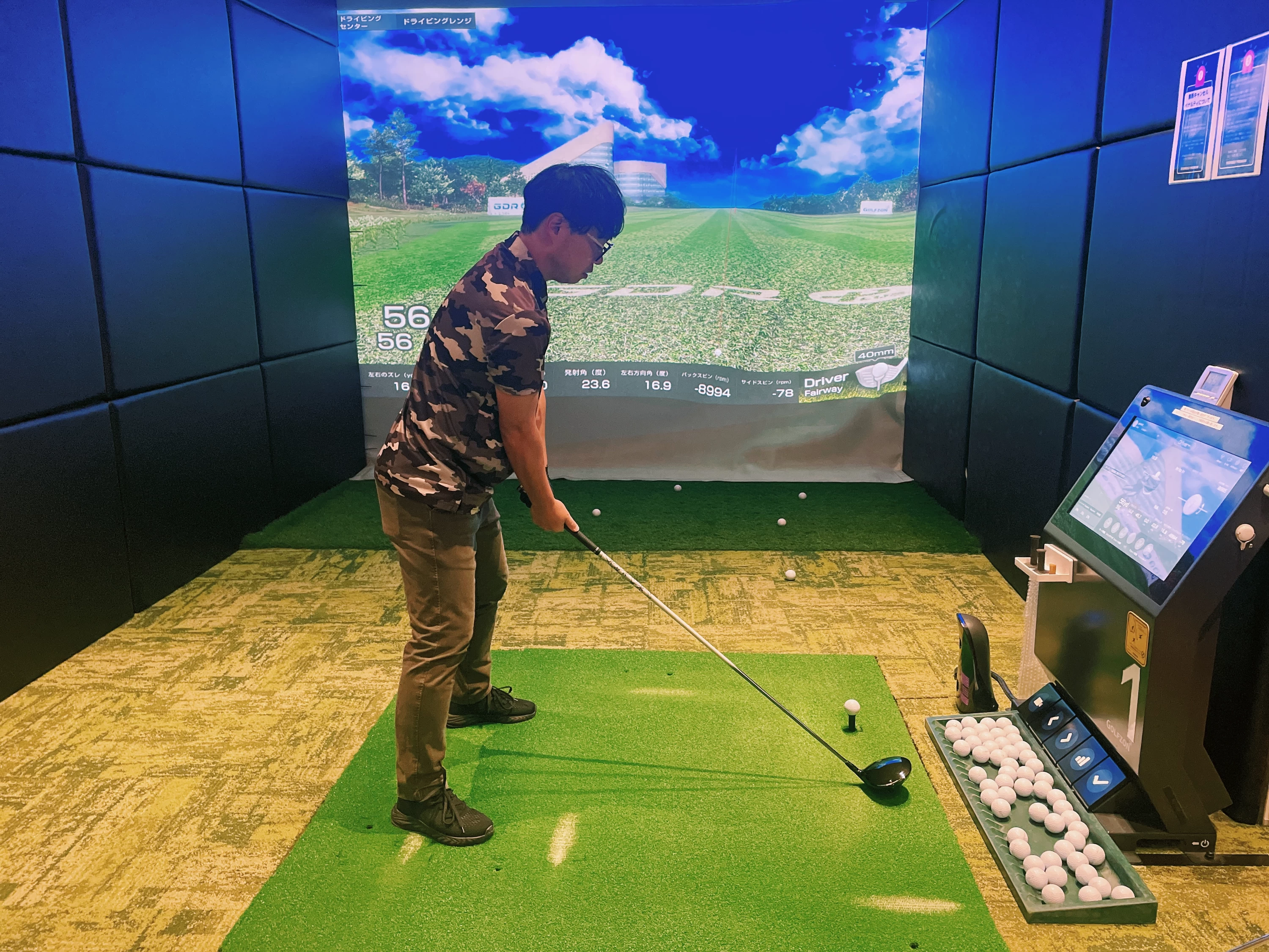 STEPGOLF体験】シミュレーションゴルフで個人レッスン！初心者から上級